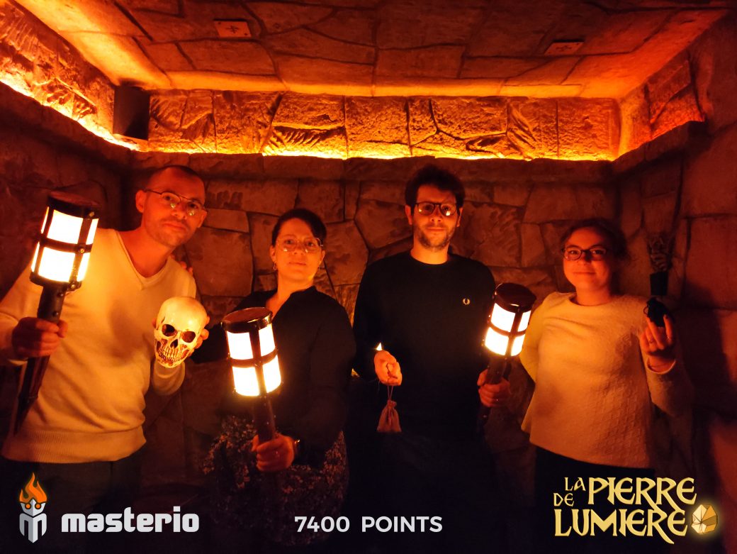 La-Pierre-De-Lumiere-Masterio-Escape-Game-Maniakescape